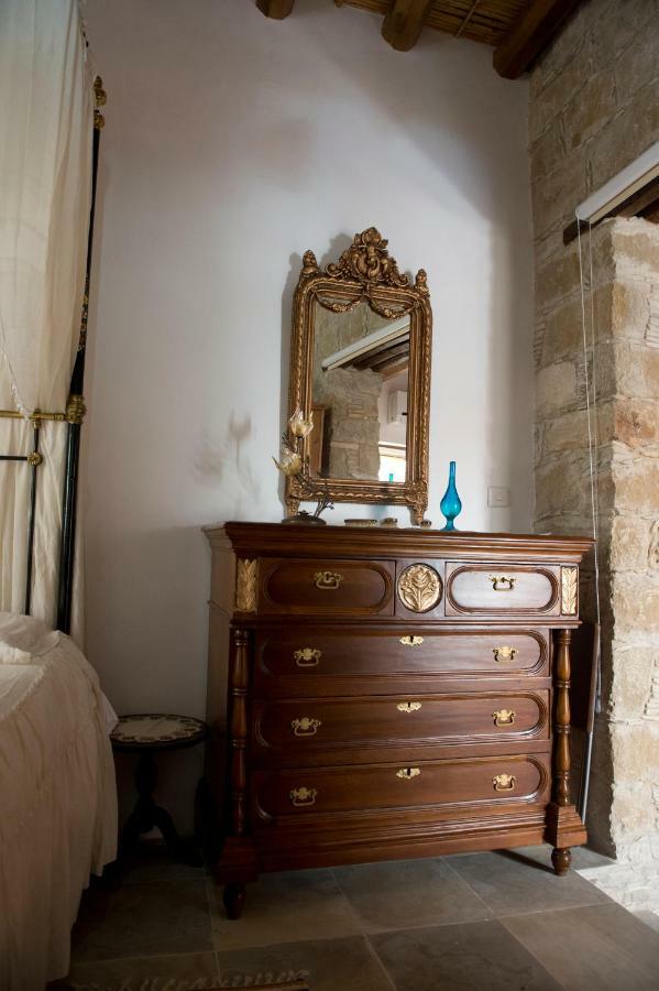 Magdalene'S House Skarinou Hotel Buitenkant foto