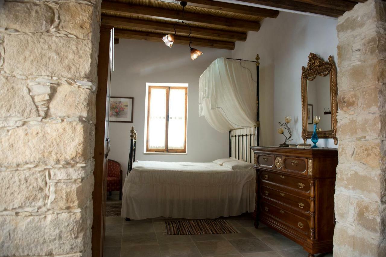 Magdalene'S House Skarinou Hotel Buitenkant foto
