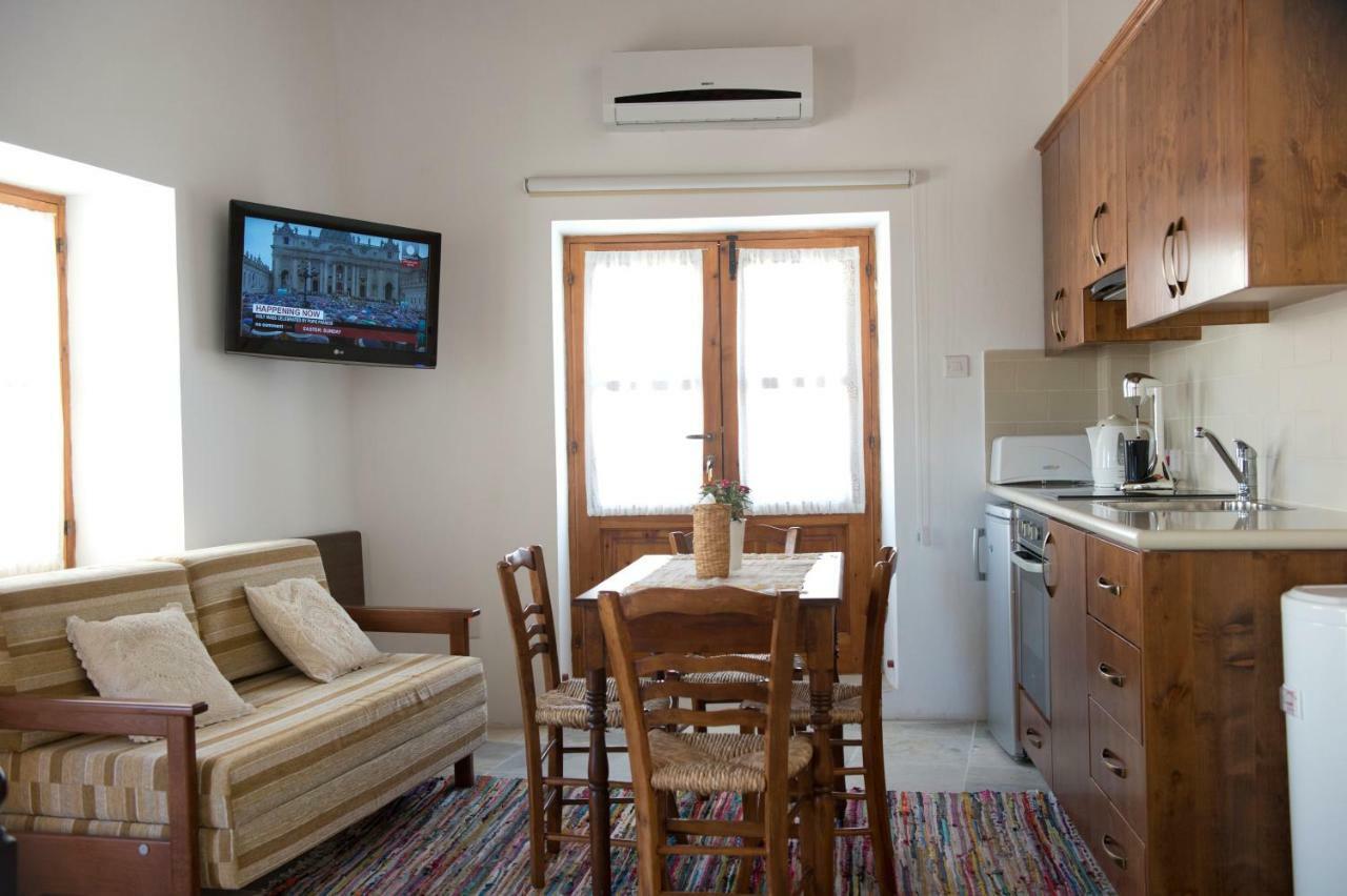 Magdalene'S House Skarinou Hotel Buitenkant foto